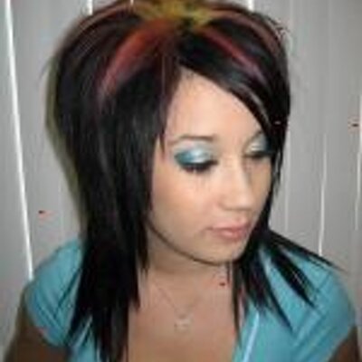 Profile Picture of Alice Ferrell (@DuKolanu) on Twitter