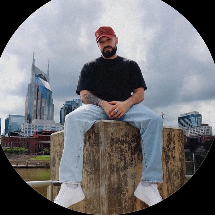 Profile Picture of Session girls (@jacobleerazo068) on Tiktok