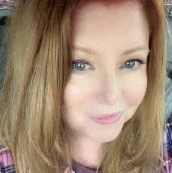 Profile Picture of Angela Mcfeters (@adeflon) on Poshmark