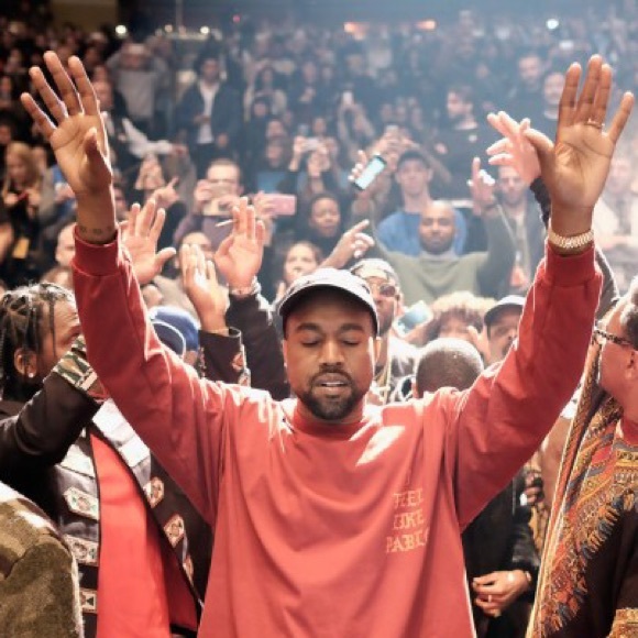 Profile Picture of Brendan Williamson (@brendan_w16) on Poshmark