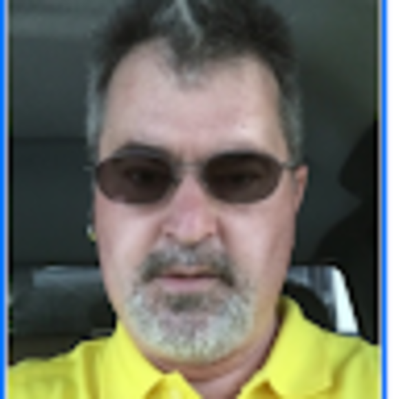 Profile Picture of Chris Hyer (@chyer47) on Poshmark