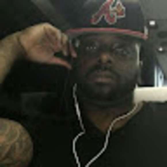 Profile Picture of Rashad Peak (@sailorpeak) on Poshmark