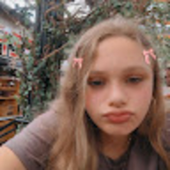 Profile Picture of Mackenzie Kishbaugh (@kenzie351) on Poshmark