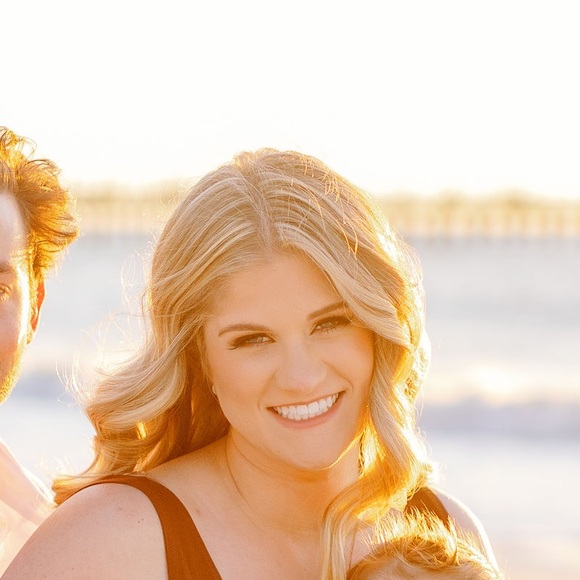 Profile Picture of Alexandra Mcmullan (@abaines) on Poshmark