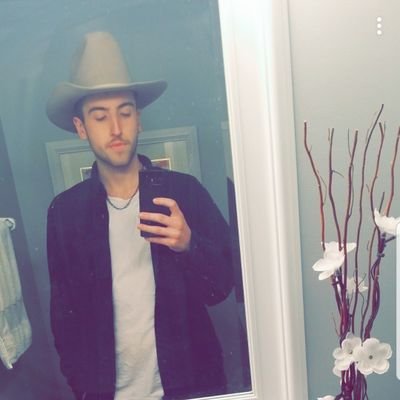 Profile Picture of Chase McClain (@mcclain_357) on Twitter