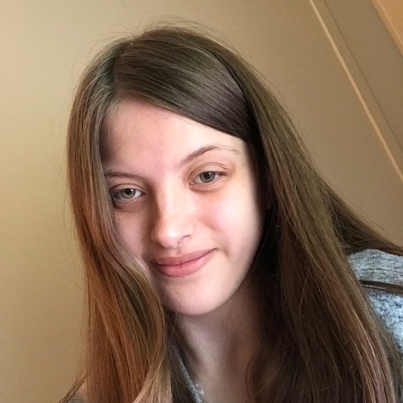 Profile Picture of Serra Joseph (@serraj003) on Poshmark
