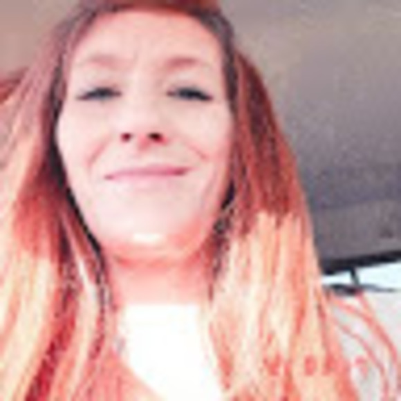 Profile Picture of Mary j Weigandt (@serendipity1326) on Poshmark