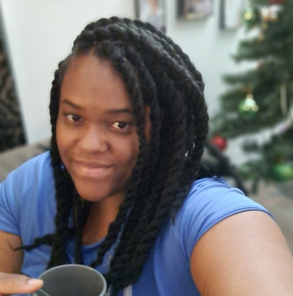 Profile Picture of Danielle Nicolas (@pharryluv12) on Poshmark