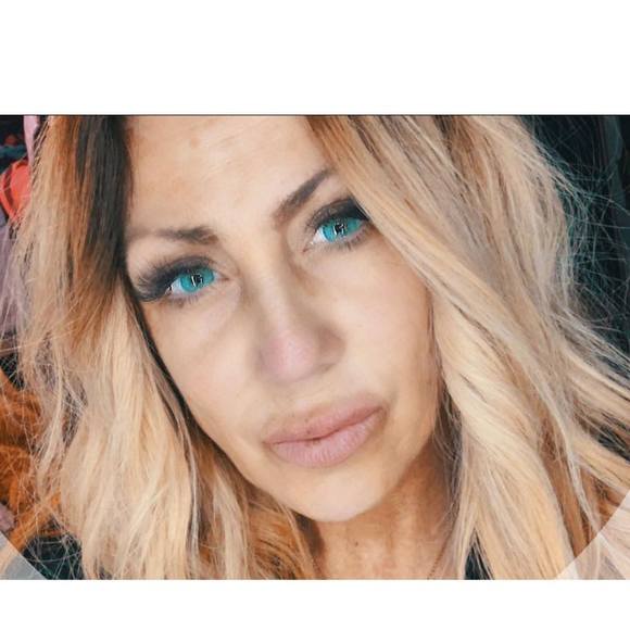 Profile Picture of Robin Manning (@muddpuddles) on Poshmark