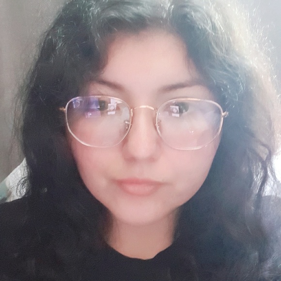 Profile Picture of Isabelle Dukeman (@nyxcraft) on Poshmark