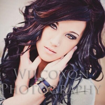 Profile Picture of Paige Small (@PaigeeeSmall) on Twitter