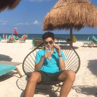 Profile Picture of Leonard Tang (@leonardgtang) on Facebook