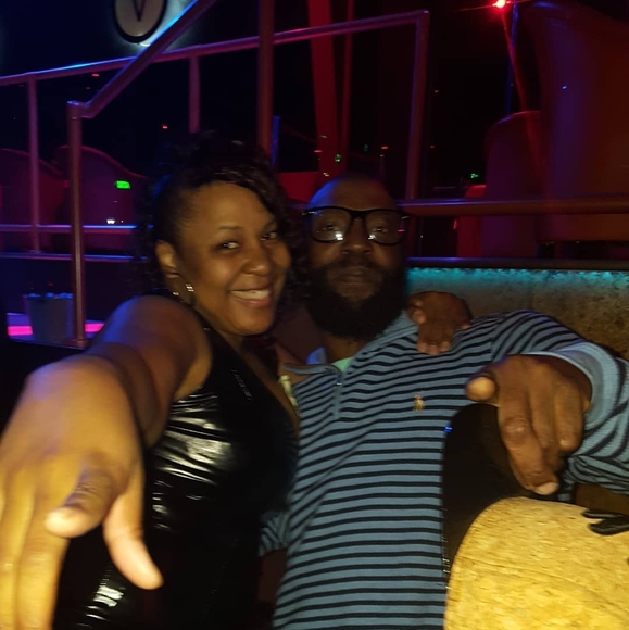 Profile Picture of John Beals (@johnbeals11) on Poshmark