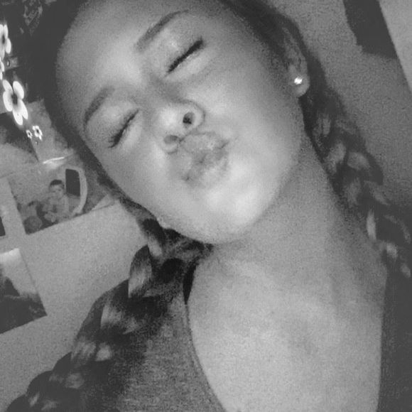 Profile Picture of Tea' Maisel-chmaj (@teamaisel) on Poshmark