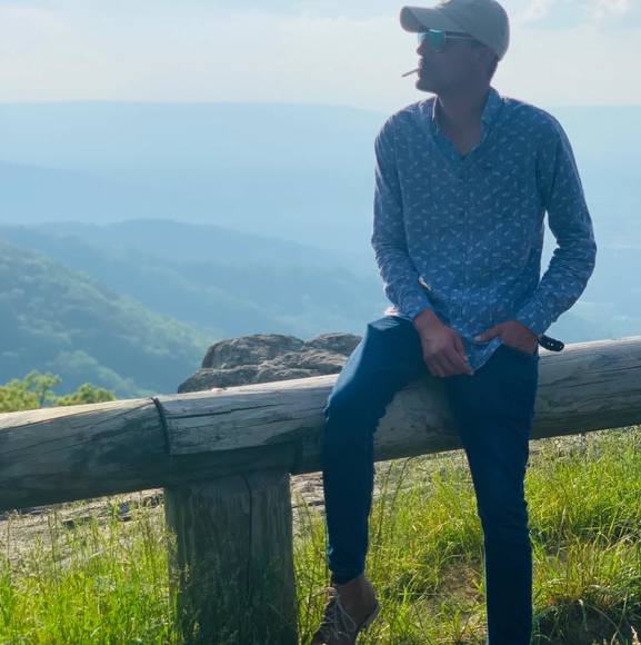 Abu Bakkar - Poshmark Profile Picture of Abu Bakkar (@bakkar1993) on Poshmark