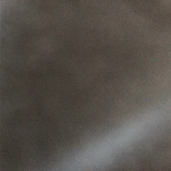 Profile Picture of Benjamin Ellis (@quantum19) on Poshmark