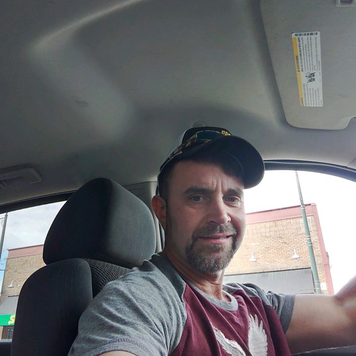Profile Picture of Josh Helvey (@josh.helvey) on Tiktok