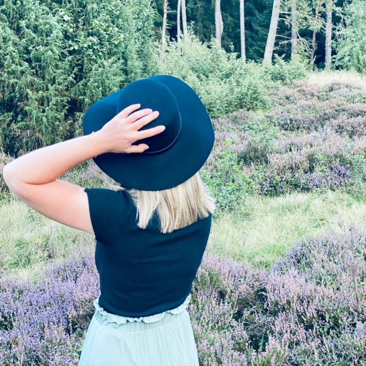 Profile Picture of lisa catrin (@licatrin) on Tiktok