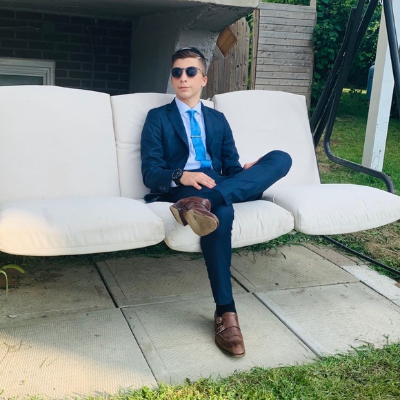 Profile Picture of Aveaham Berdah (@avrahamberdah) on Poshmark