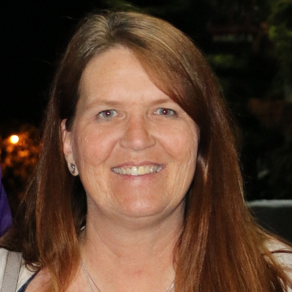 Trina Willyard - Poshmark Profile Picture of Trina Willyard (@chytrina) on Poshmark