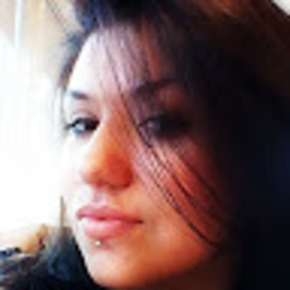 Profile Picture of T Hernandez (@thernandez3133) on Poshmark