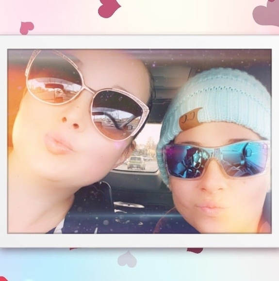 Profile Picture of Crashleyy Crashh (@ashb8123) on Poshmark