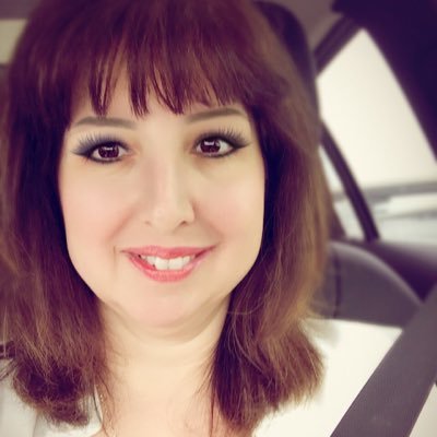 Profile Picture of Lori DuClos (@loriduck1968) on Twitter