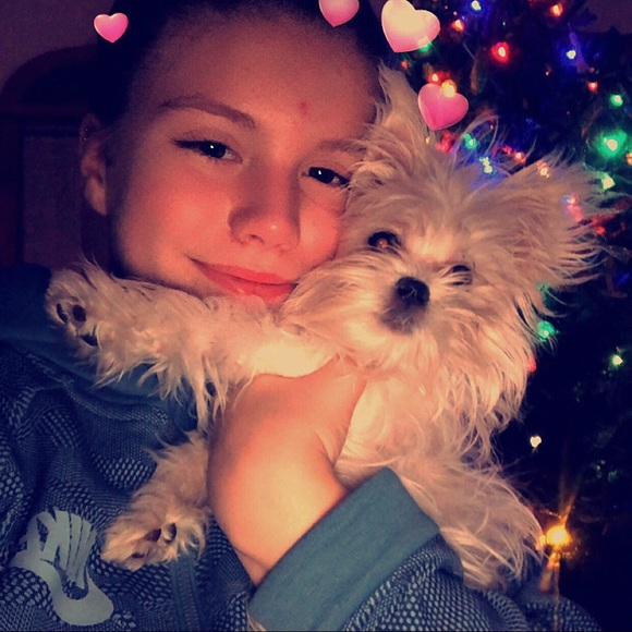 Profile Picture of Emma Romack (@emma_romack) on Poshmark