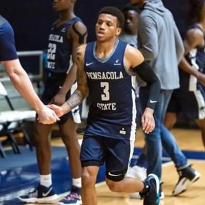 Profile Picture of Mike Mcdougal (@MikeMcdougal3) on Twitter