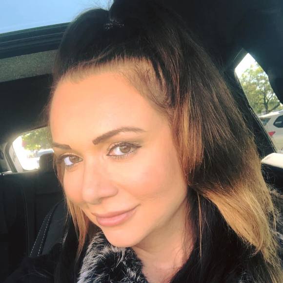 Claudia Ragona - Poshmark Profile Picture of Claudia Ragona (@claudiaragona) on Poshmark