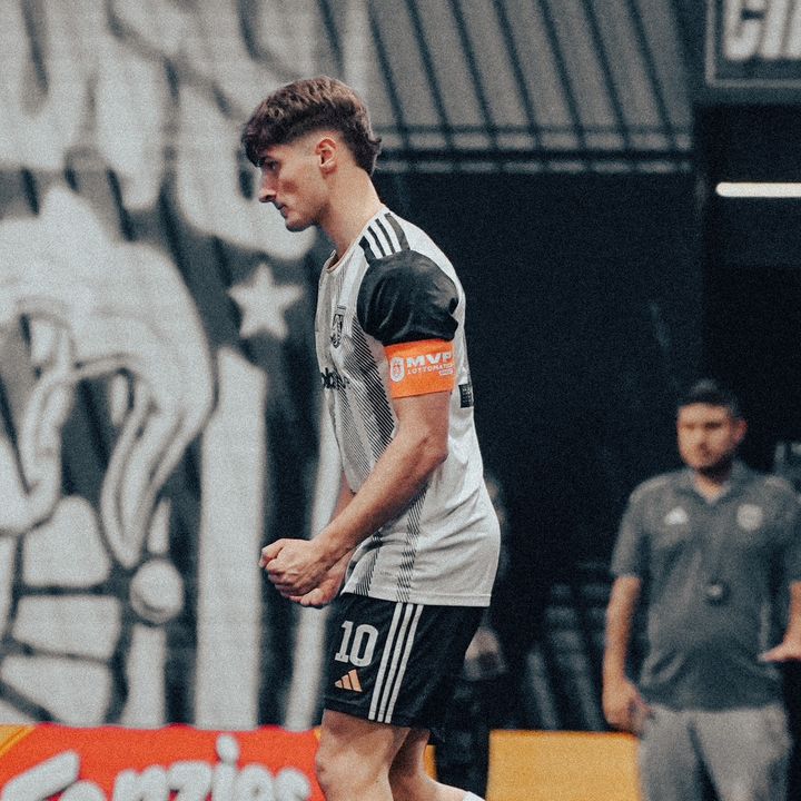 Profile Picture of _lorenzoberra (@_lorenzoberra) on Tiktok