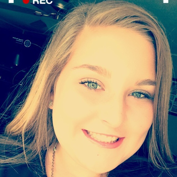 Profile Picture of Jasmin Spruell (@jasminspruell) on Poshmark