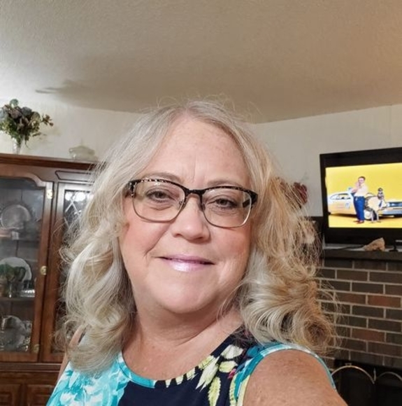 Nola Rempfer - Poshmark Profile Picture of Nola Rempfer (@pauschnola) on Poshmark