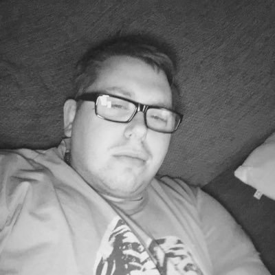 Profile Picture of James Pyne (@pynejames1981) on Twitter