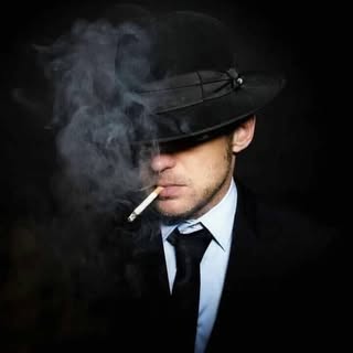 Profile Picture of Ali Simon (@ali.simon) on Instagram