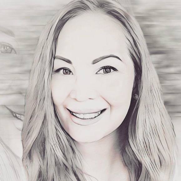 Profile Picture of Chuchi Hofferd (@patentai) on Poshmark