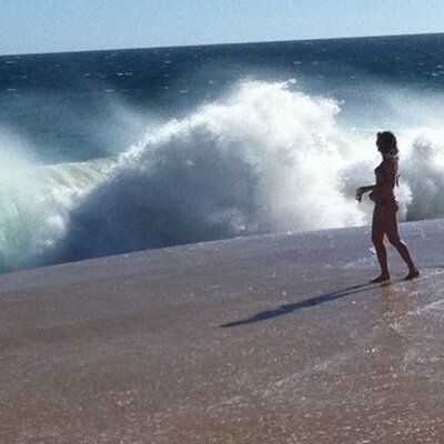 Profile Picture of Kimberly-Claire (@KimBEARlyClaire) on Twitter