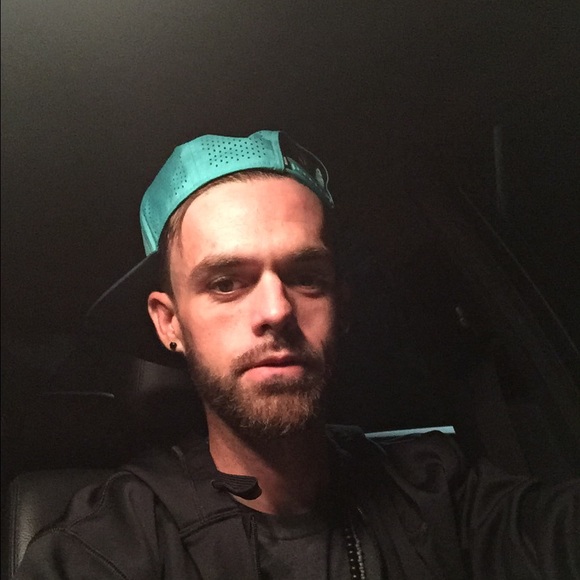 Profile Picture of Jason Mckee (@jstax84) on Poshmark