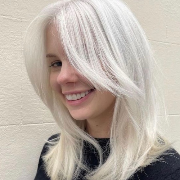 Profile Picture of Veronica Howe (@majorkey5) on Poshmark