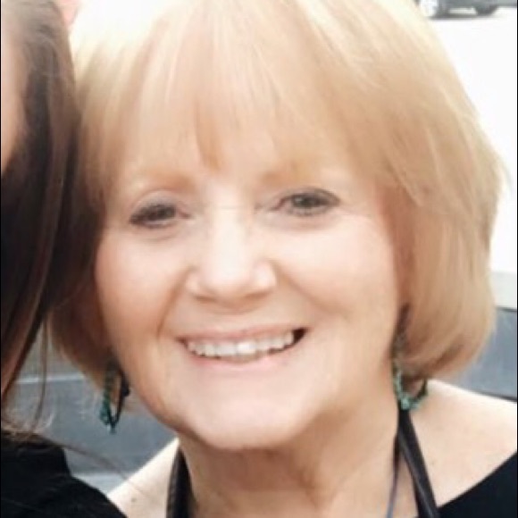 Profile Picture of Dorothy Bonovitz (@zoebono) on Poshmark