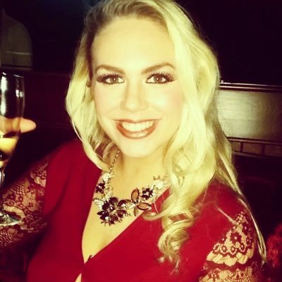 Profile Picture of Julia Mullan (@JuliaMullan) on Twitter