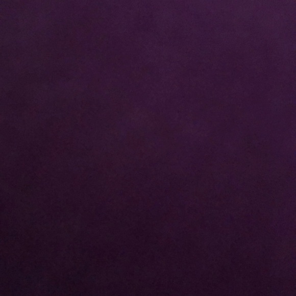 Profile Picture of Danielle Marta (@nelle10218) on Poshmark