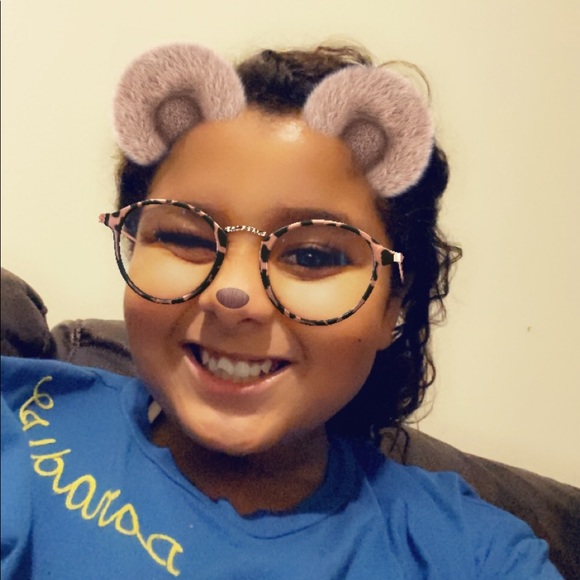 Profile Picture of Jonalys Almonte (@jonalysalmonte) on Poshmark