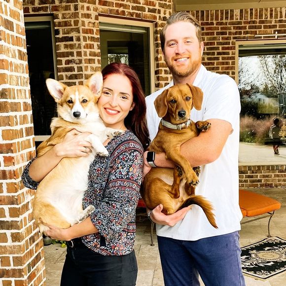 Profile Picture of Taylor Greer (@taylorlgreer) on Poshmark