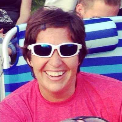 Profile Picture of Stephanie Flores (@slflores21) on Twitter