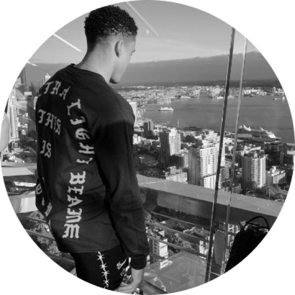 Profile Picture of Richard Dyson (@richarddyson) on Poshmark