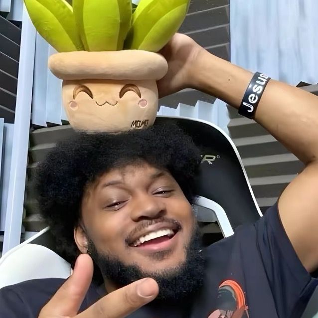 Profile Picture of _Valtiel (@_valtiel) on Tiktok