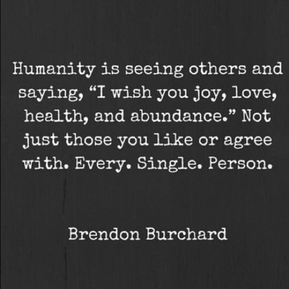 Profile Picture of Kim Stopiak (@kstop1) on Poshmark