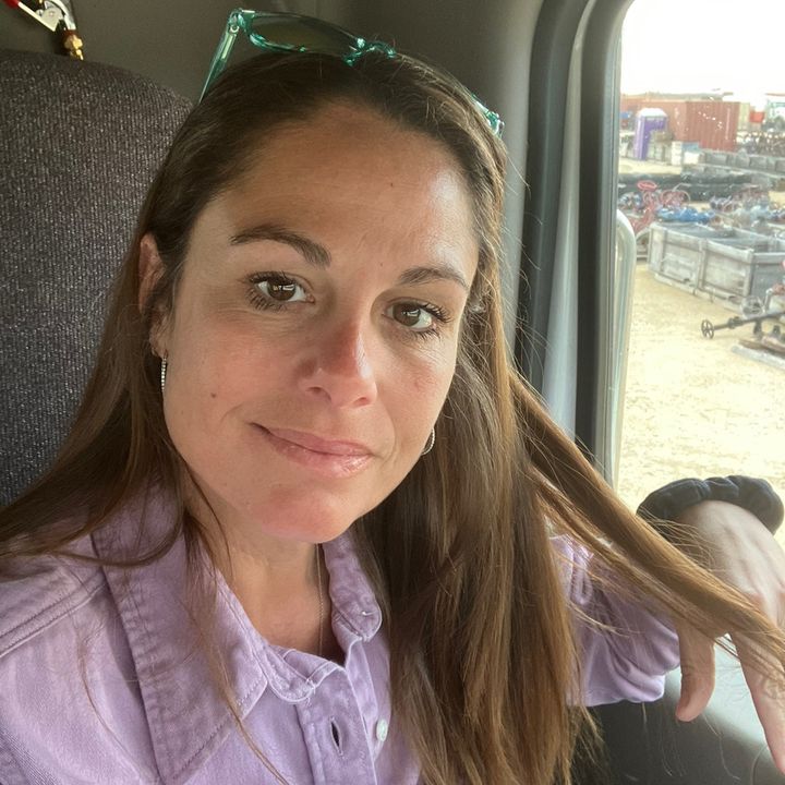 Profile Picture of TruckerChick45 (@amandadavenport78) on Tiktok