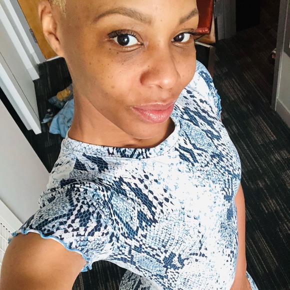 Profile Picture of Paula Edwards (@triplamommy2012) on Poshmark